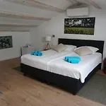 Bed & Breakfast Cubani Bale