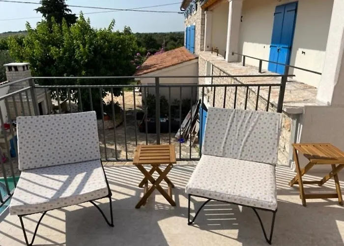 Couette-café Cubani 4*